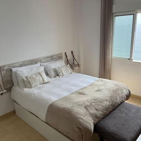 Apartamento A Pie De Playa Con Vistas Al Mar. Sorvilan Luaran gambar
