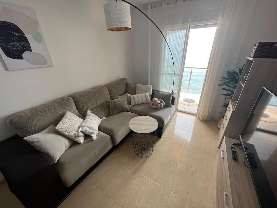 Apartamento A Pie De Playa Con Vistas Al Mar. Sorvilan Luaran gambar